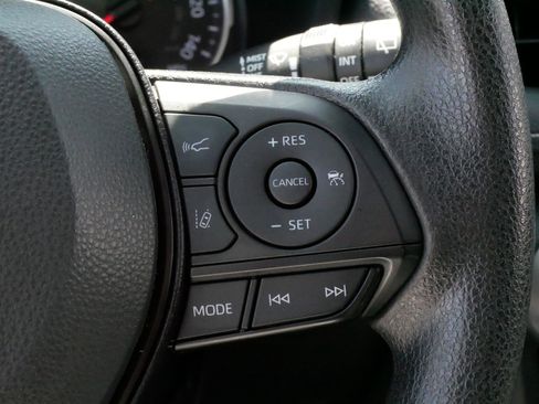 Used 2022 Toyota RAV4 XLE w/ Convenience Package AWD/4WD image 24