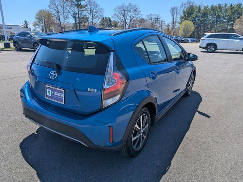 Used 2018 Toyota Prius C Two w/ Carpet Mat Package FWD image 5