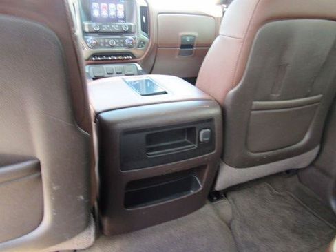 Used 2015 Chevrolet Silverado 1500 High Country w/ High Country Premium Package AWD/4WD image 50