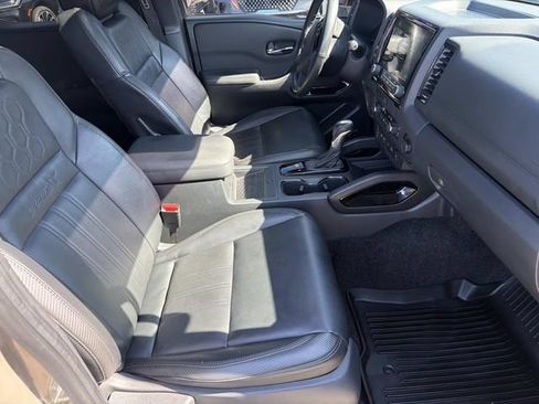 Used 2022 Nissan Frontier Pro-X w/ Pro-X Premium Package RWD image 24