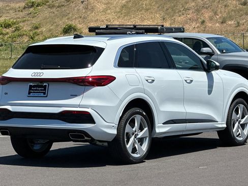 New 2025 Audi Q5 Premium Plus AWD/4WD image 3