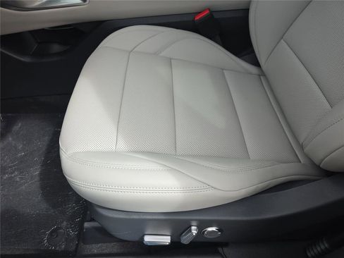 New 2026 Lincoln Nautilus Premier w/ Equipment Group 102A image 14