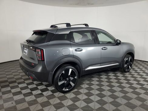 New 2026 Nissan Kicks SR image 4