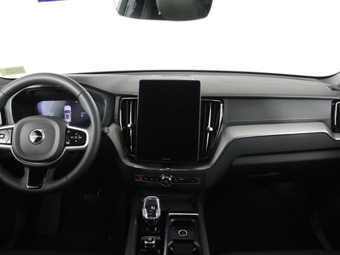 New 2026 Volvo XC60 T8 Ultra w/ Climate Package PRO image 5