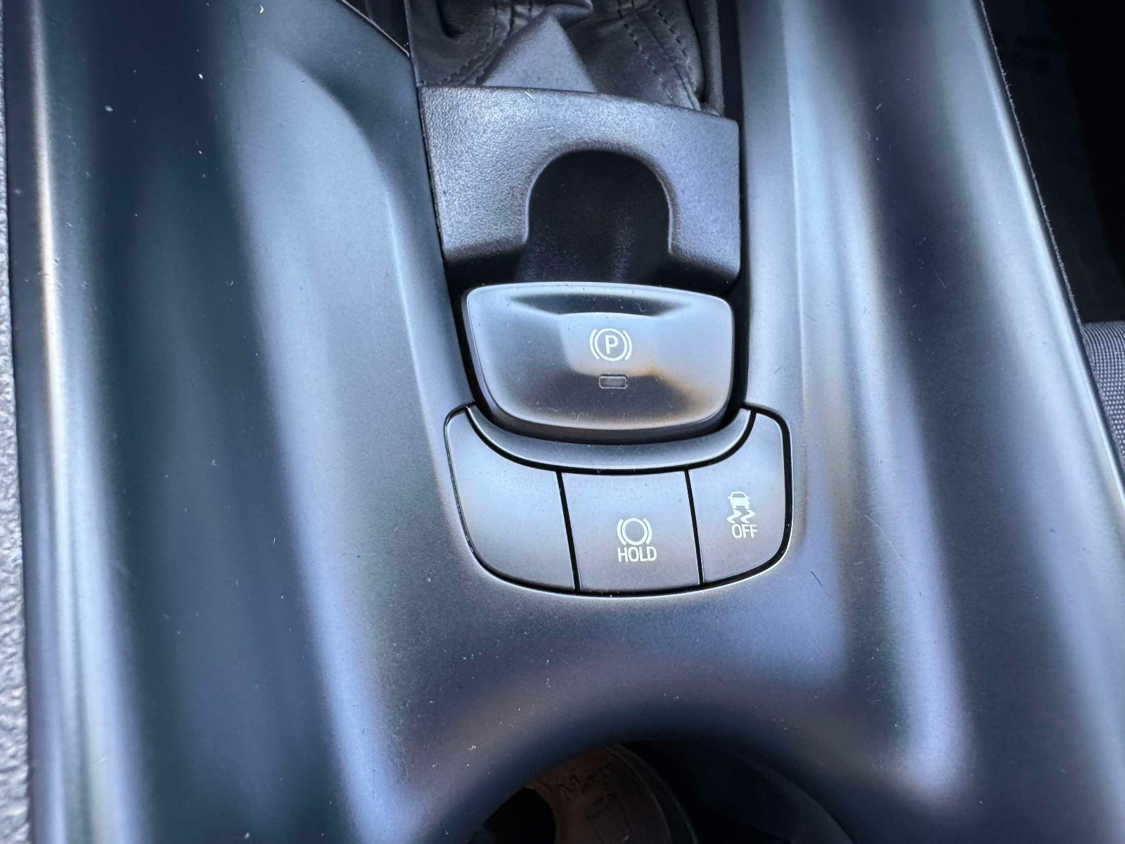 Certified 2021 Toyota C-HR LE FWD image 31