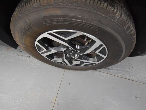 Certified 2024 Kia Sportage LX image 9