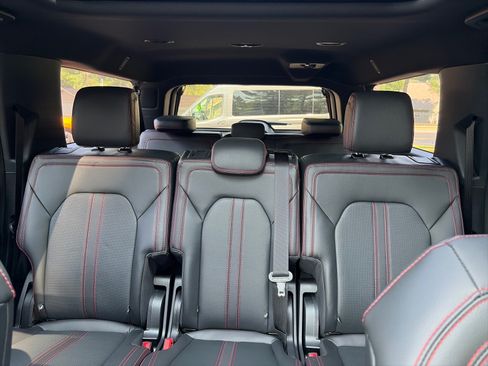 Used 2022 Ford Expedition Max Limited AWD/4WD image 18