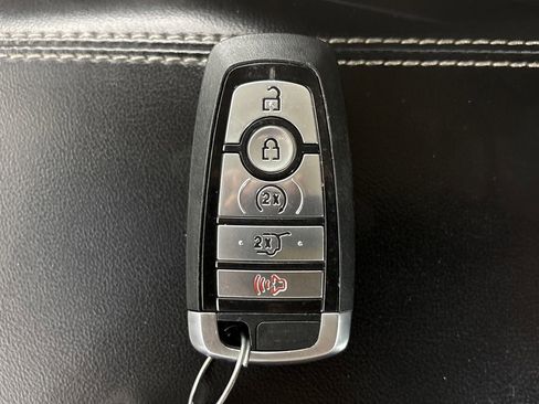 Certified 2021 Ford Explorer Limited w/ Equipment Group 301A image 34