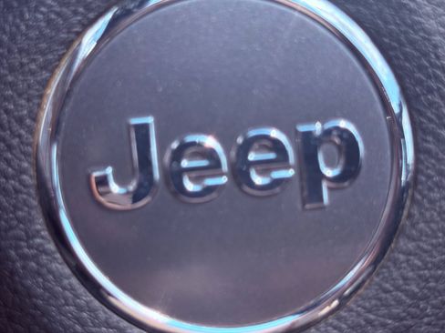 Used 2012 Jeep Wrangler Sport w/ Connectivity Group AWD/4WD image 5