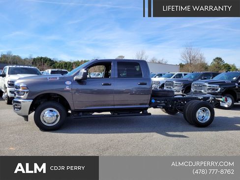 New 2026 RAM 3500 Tradesman w/ Chrome Appearance Group A image 3