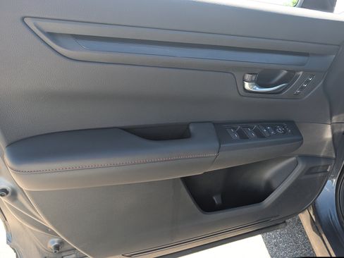 Used 2025 Honda CR-V Sport-L image 23