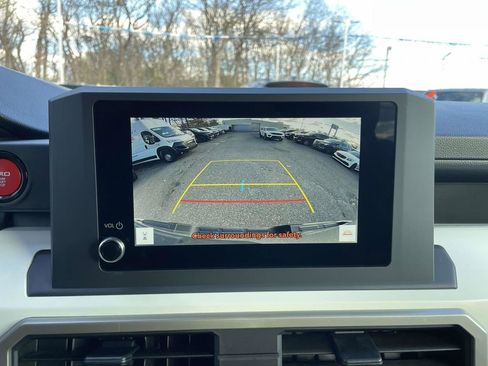 Used 2024 Toyota Tacoma TRD Off-Road image 26