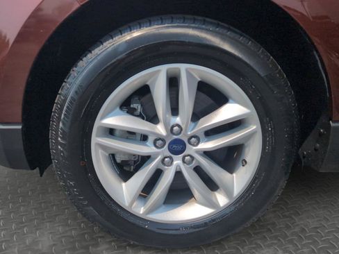 Used 2016 Ford Edge SEL w/ Equipment Group 201A AWD/4WD image 29