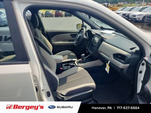 Certified 2025 Subaru Forester AWD/4WD image 11