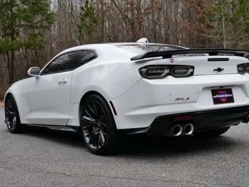 Used 2021 Chevrolet Camaro ZL1 image 7