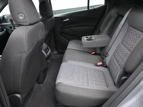 Used 2024 Chevrolet Equinox LT FWD image 14