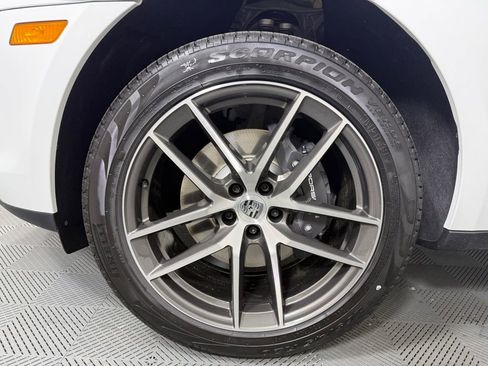 New 2026 Porsche Macan AWD/4WD image 11