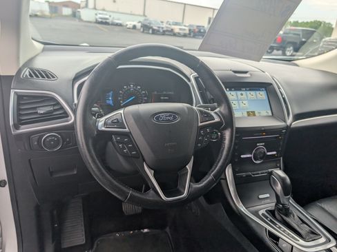 Used 2016 Ford Edge Titanium w/ Class II Trailer Tow Package AWD/4WD image 13
