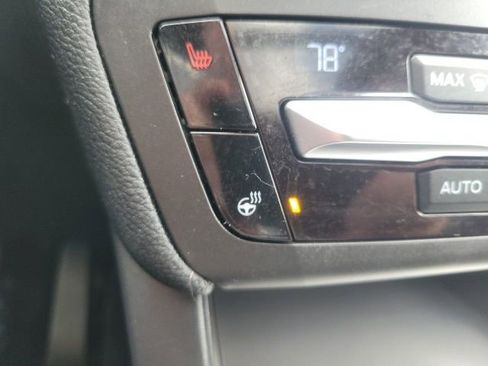 Used 2020 Ford Explorer XLT w/ Equipment Group 202A AWD/4WD image 33