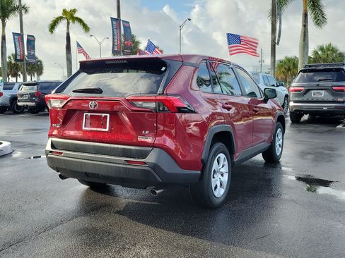 Used 2024 Toyota RAV4 LE FWD image 11