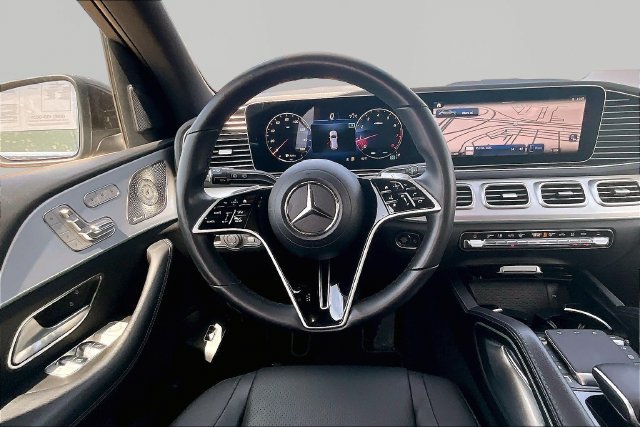 Used 2025 Mercedes-Benz GLE 350 4MATIC image 5