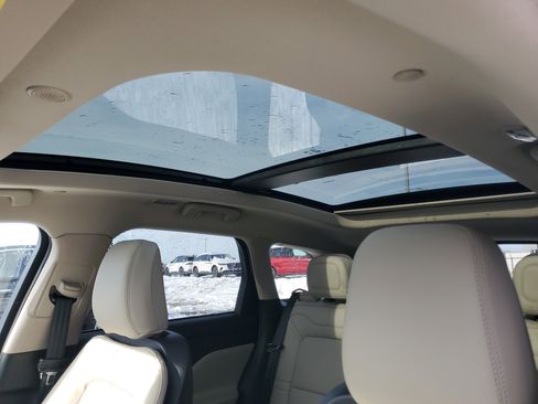 New 2026 Lincoln Corsair Premiere image 11