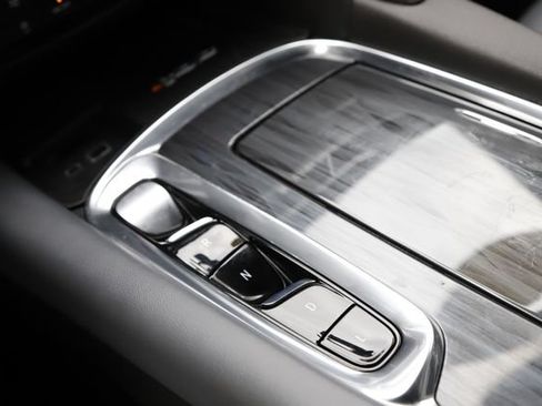 Used 2022 Buick Enclave Essence FWD image 30
