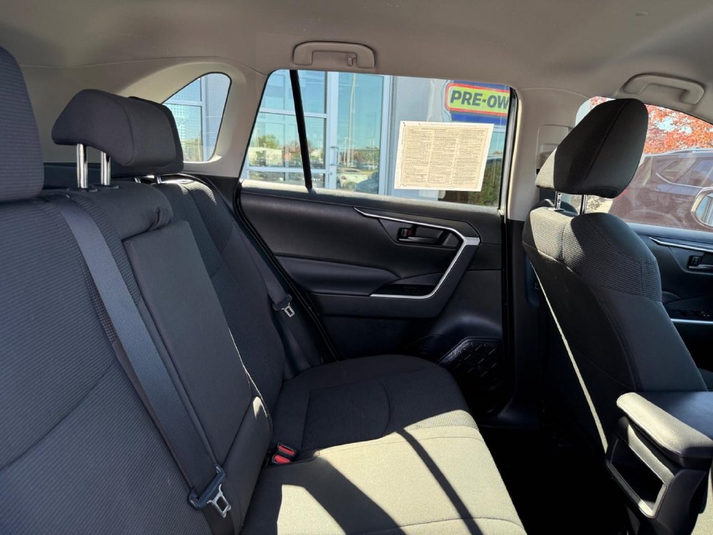 Used 2020 Toyota RAV4 LE w/ All Weather Liner Package AWD/4WD image 10