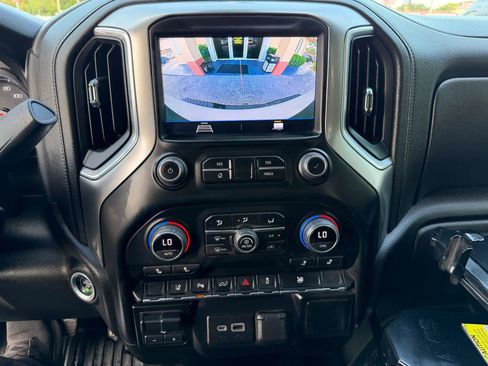 Used 2023 Chevrolet Silverado 2500 LT w/ Convenience Package AWD/4WD image 15