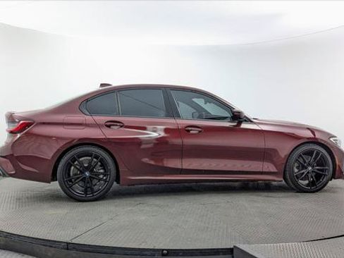 Used 2022 BMW 330i Sedan w/ M Sport Package RWD image 6