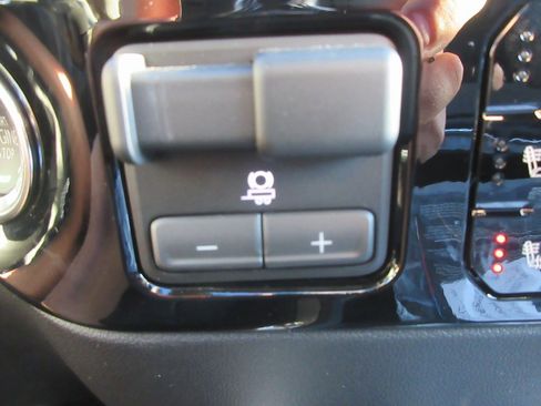 New 2026 GMC Sierra 2500 SLT w/ SLT Premium Package image 21