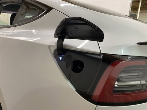 Used 2023 Tesla Model 3 Performance image 97