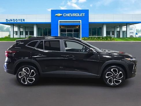 New 2026 Chevrolet Trax RS w/ Driver Confidence Package image 5