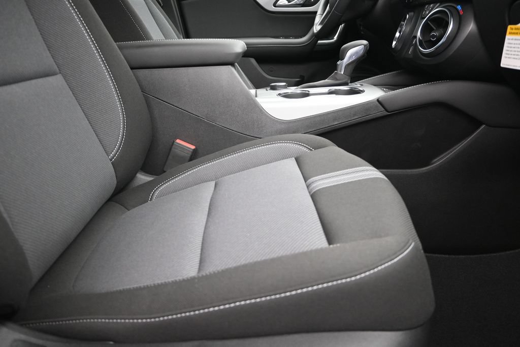 New 2026 Chevrolet Blazer LT w/ Convenience Package FWD image 25