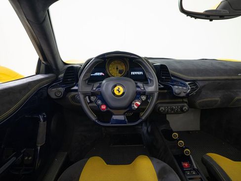 Used 2015 Ferrari 458 Speciale A image 39