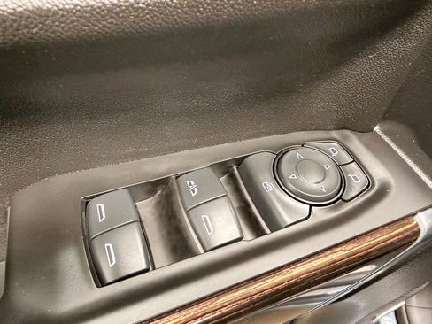 Used 2021 GMC Sierra 1500 Elevation w/ Preferred Package image 25