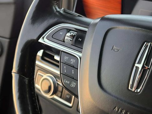 Used 2021 Lincoln Navigator L Reserve AWD/4WD image 19