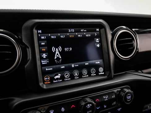 Used 2022 Jeep Wrangler Unlimited Rubicon w/ Xtreme Recon 35" Tire Package image 69