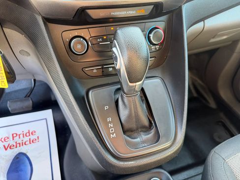 Used 2019 Ford Transit Connect XL FWD image 19