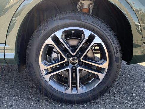 New 2025 Audi Q5 Premium Plus image 18