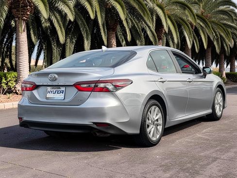 Used 2024 Toyota Camry LE w/ Convenience Package FWD image 5