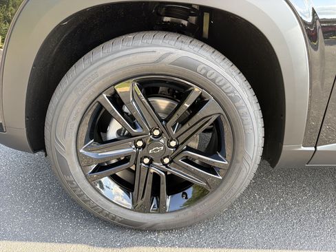 New 2026 Chevrolet Trax ACTIV w/ Driver Confidence Package FWD image 11