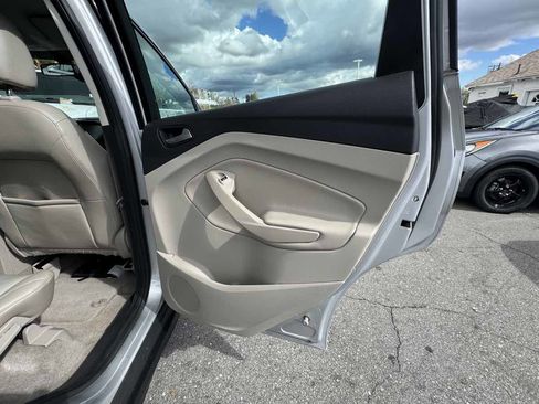 Used 2013 Ford C-MAX Energi SEL image 23