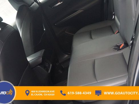 Used 2022 Toyota Venza Limited image 16