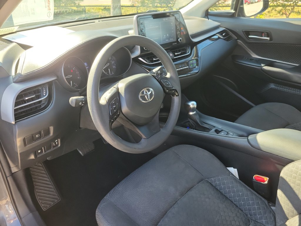 Used 2021 Toyota C-HR LE FWD image 13