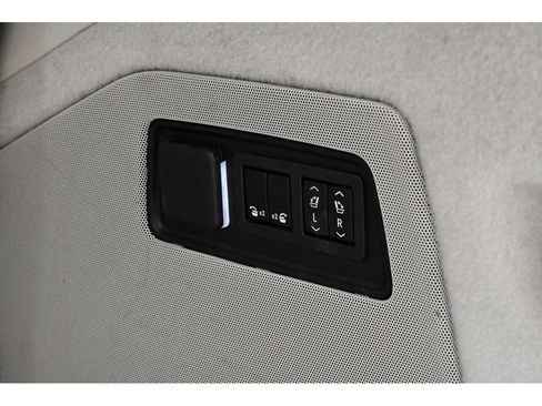 Used 2024 Cadillac Escalade Sport Platinum w/ LPO, ONYX Package AWD/4WD image 65