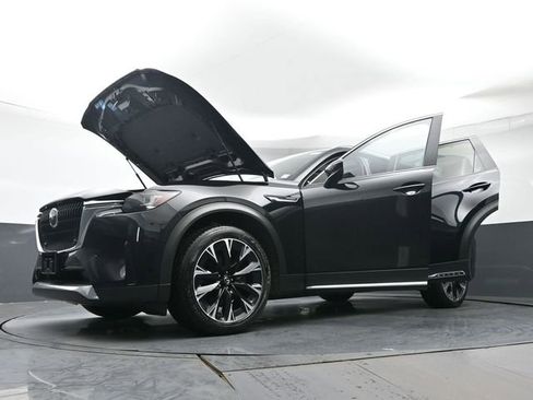 Certified 2024 MAZDA CX-90 Plug-In Hybrid w/ Premium Pkg AWD/4WD image 43