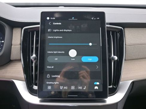 New 2026 Volvo XC90 T8 Plus w/ Protection Package Premier image 17