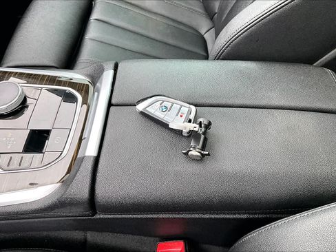 Used 2020 BMW X5 sDrive40i w/ Premium Package RWD image 14