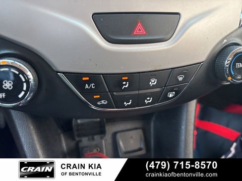 Used 2017 Chevrolet Cruze LS FWD image 11